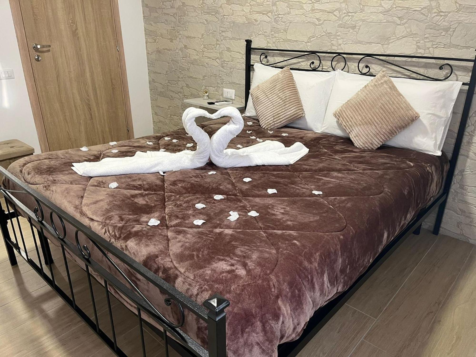 New House Hotel Фиумичино Екстериор снимка