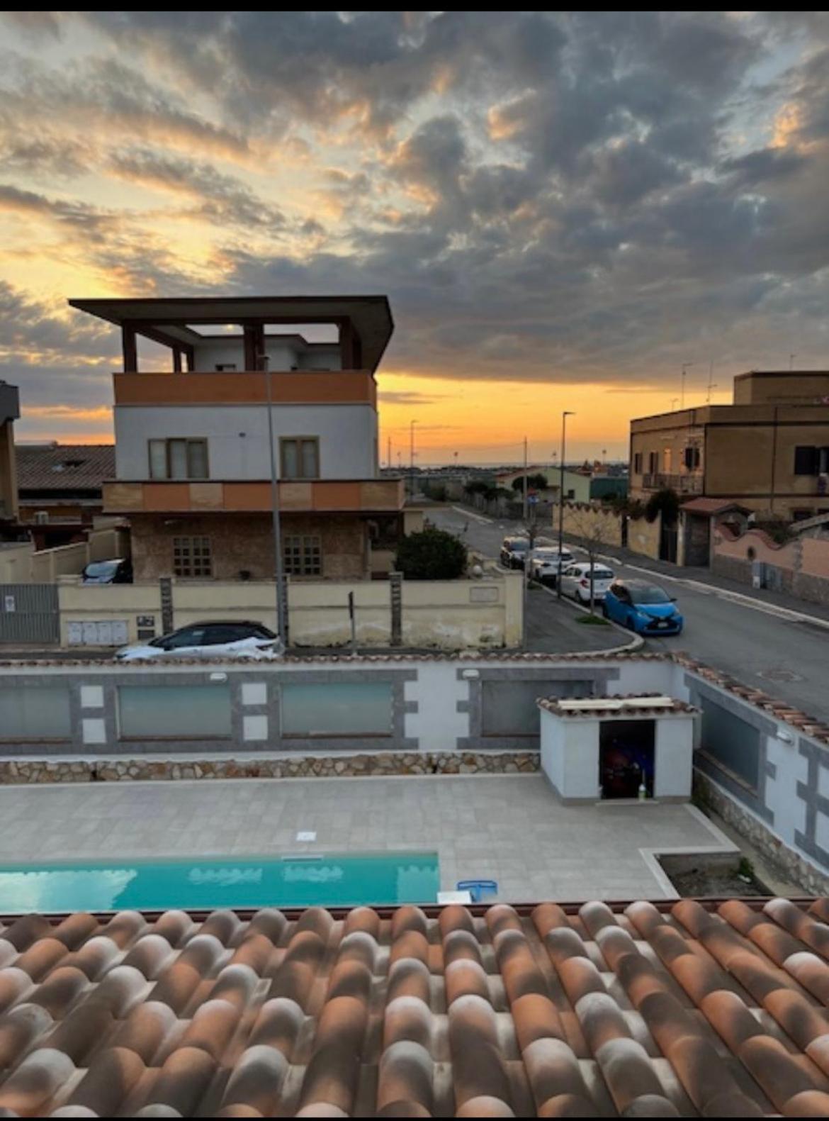 New House Hotel Фиумичино Екстериор снимка